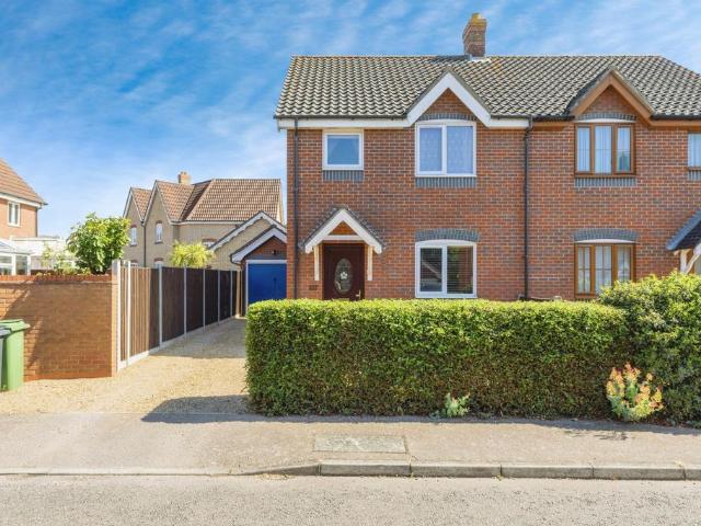 House for sale in Wymondham, Burgh St Peter