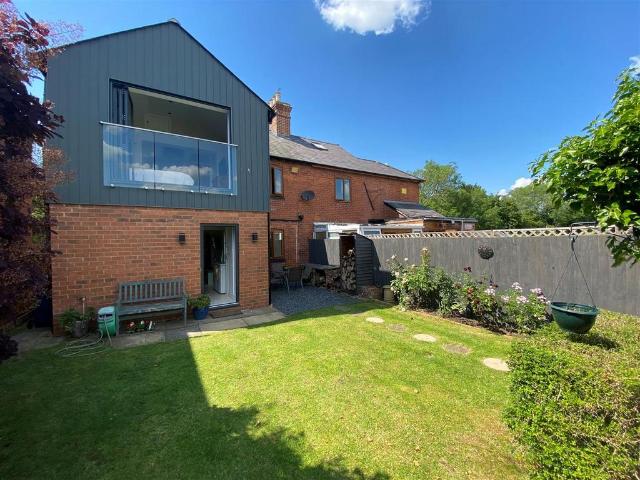 House for sale in Longford, Pamington