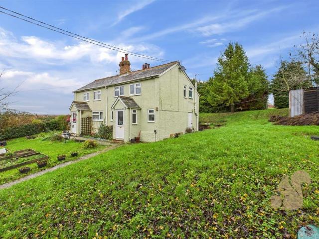 House for sale in Chipping Hill, Essex