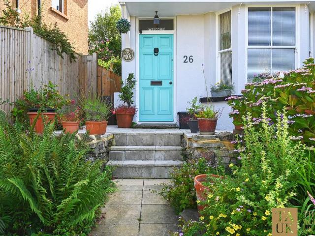 House for sale in Sidley, Heathlands