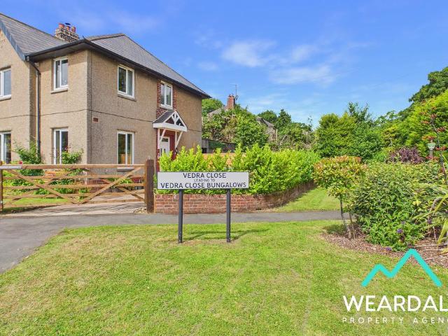 House for sale in Cowshill