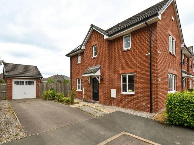House for sale in Andertons Mill, Lancashire