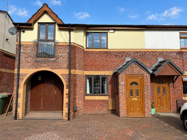 House for sale in Caerphilly, Wales