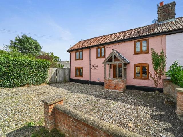House for sale in Bedingfield, Suffolk