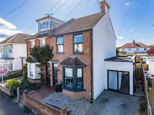 House for sale in Oxenden, The Bridge
