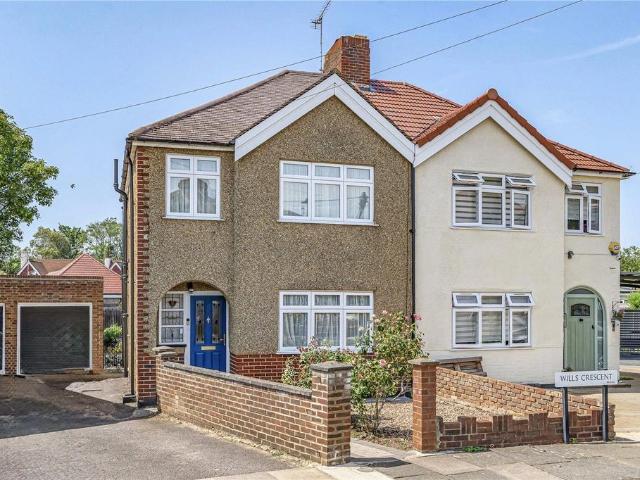 House for sale in Whitton, Greater London