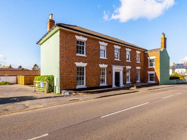 House for sale in Crossgate, South Holland