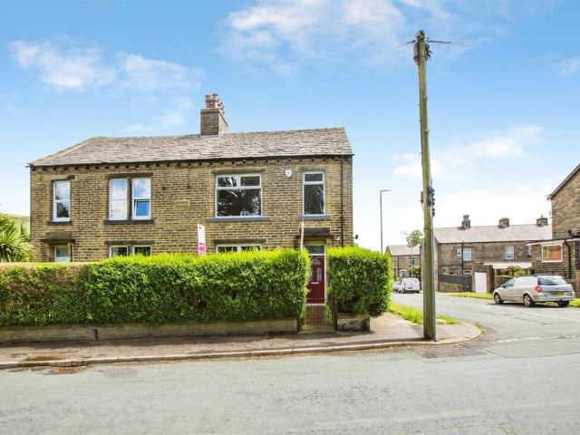House for sale in Fountainhead, West Yorkshire