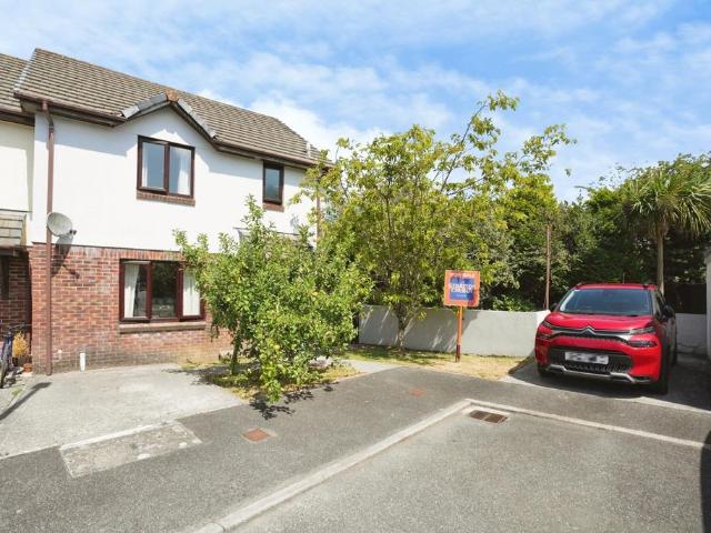 House for sale in Indian Queens, Cornwall