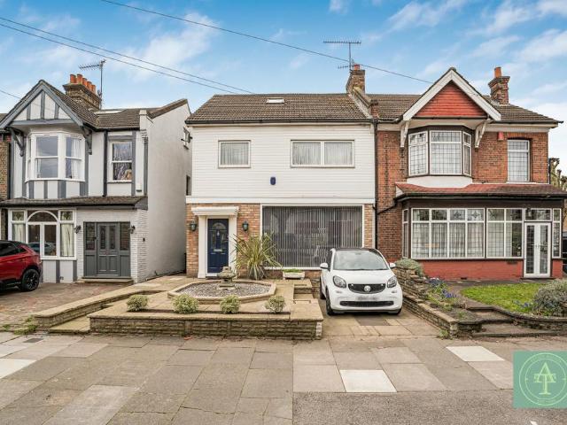 House for sale in Edmonton, Greater London