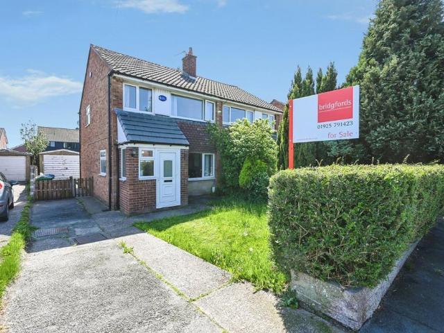 House for sale in Lingley Green, Warrington