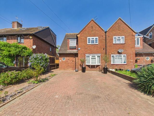 House for sale in London Borough of Hounslow, Hanworth