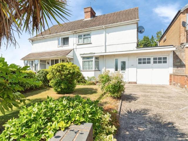 House for sale in Fallings Park, Park Village