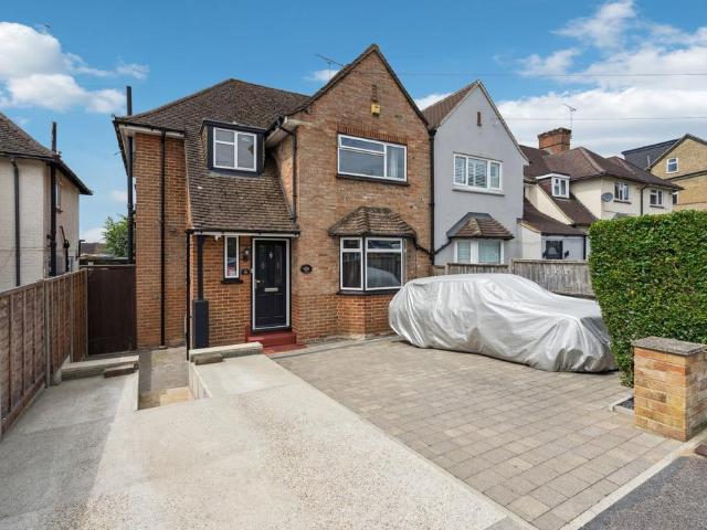 House for sale in Moneyhill, Batchworth