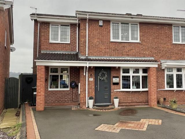 House for sale in Stourbridge, West Midlands