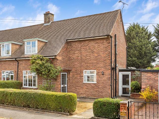 House for sale in Napsbury Park, Five Acres