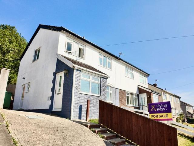 House for sale in Tir-y-berth, Wales