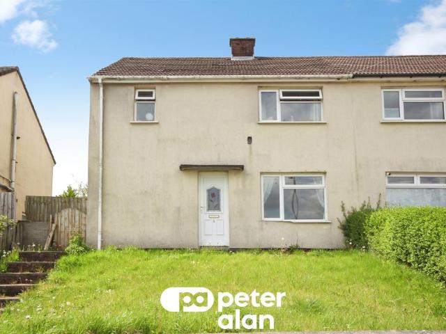 House for sale in Tredomen, Hengoed
