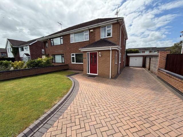House for sale in Whitby, Rossmore