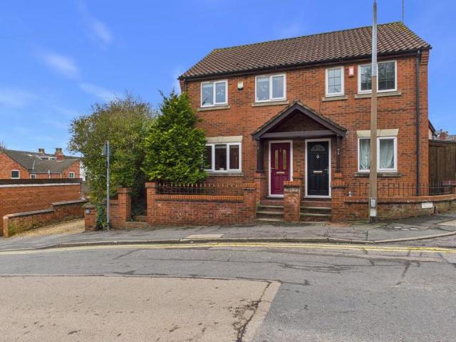 House for sale in New Boultham, Brayford