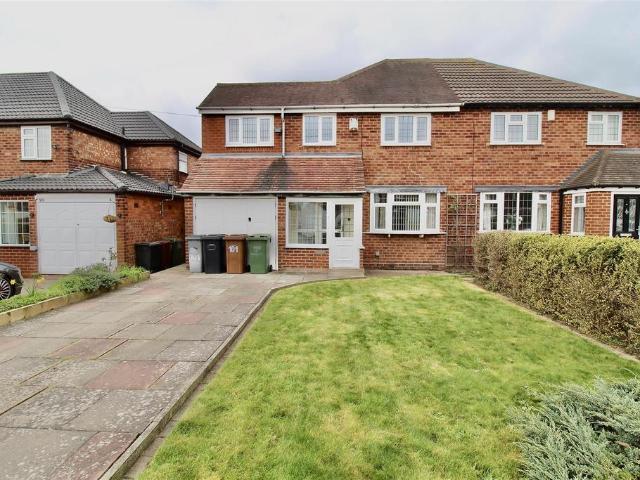 House for sale in Kingshurst, West Midlands