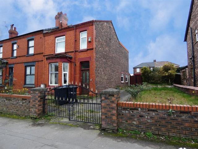 House for sale in Whiston Cross, Whiston