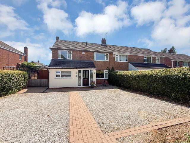 House for sale in Barton In Fabis, East Midlands