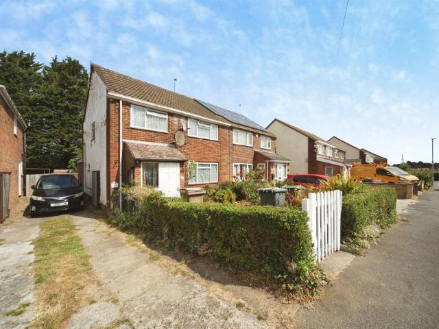 House for sale in Lewsey Farm