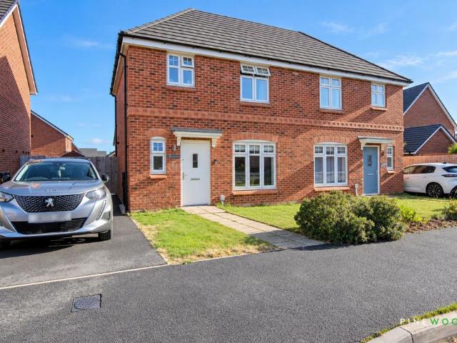 House for sale in Brackenfield, East Midlands