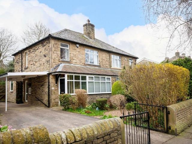 House for sale in Brookfoot, Brighouse