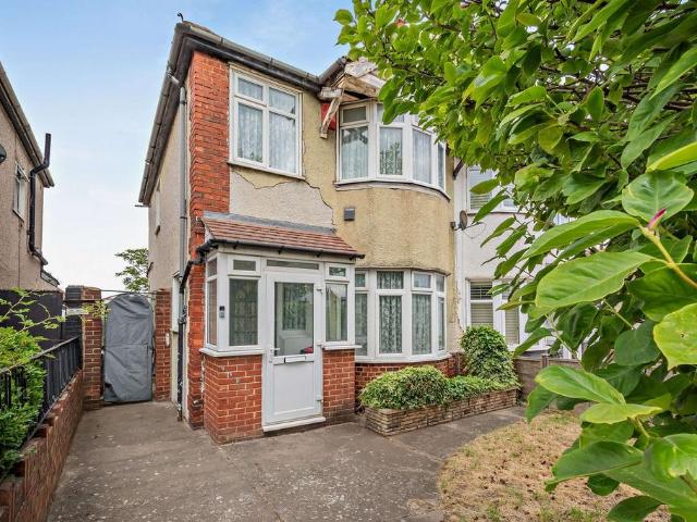 House for sale in Blackfen, Greater London