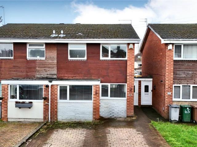 House for sale in Overchurch Hill, Moreton