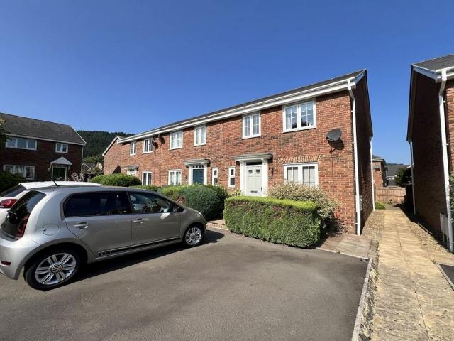 House for sale in Llanfoist Fawr, Llanfoist