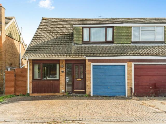 House for sale in Wroughton, Swindon