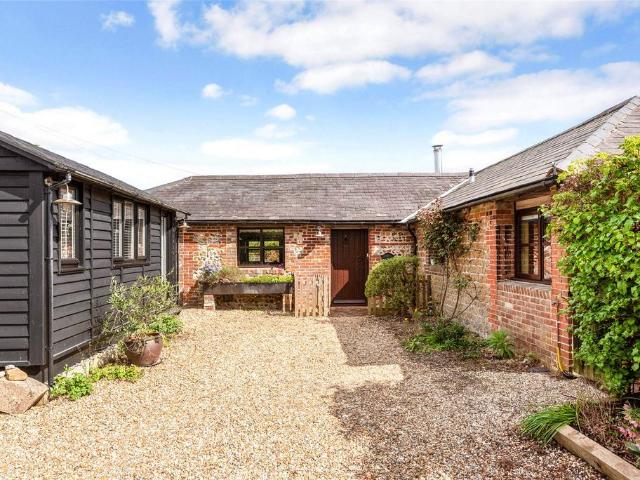 House for sale in Oving, Littlecote