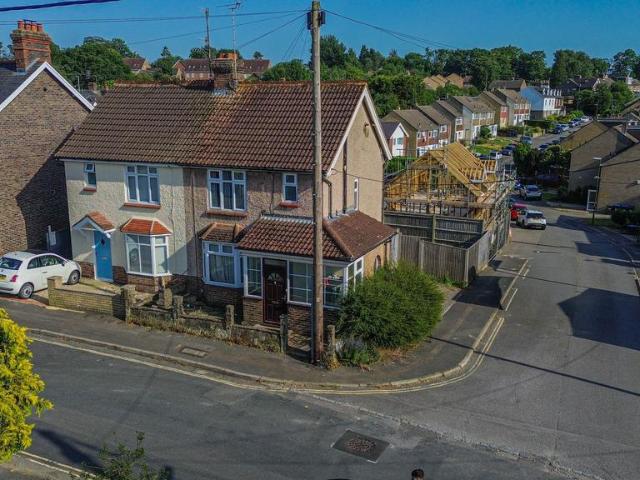 House for sale in Perryfields, West Sussex