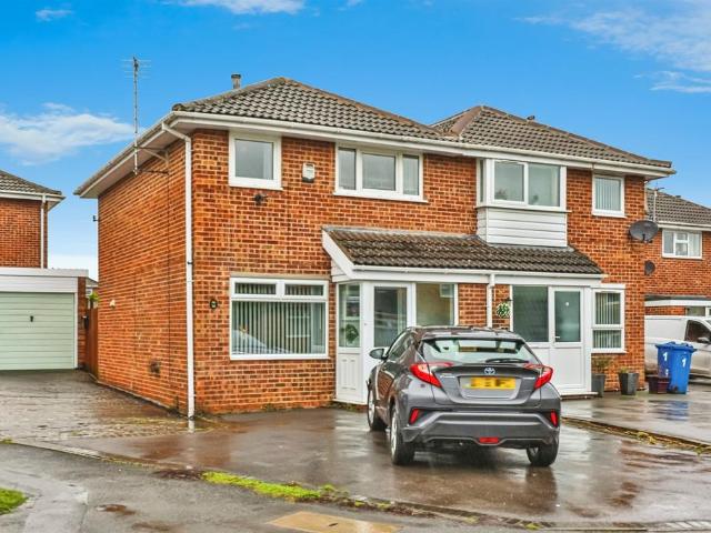 House for sale in Caldermill, East Midlands