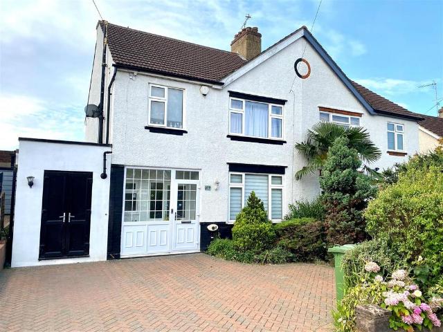 House for sale in Potters Bar, Hertfordshire