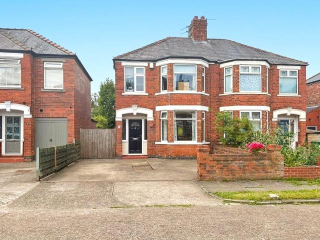 House for sale in High Field, York