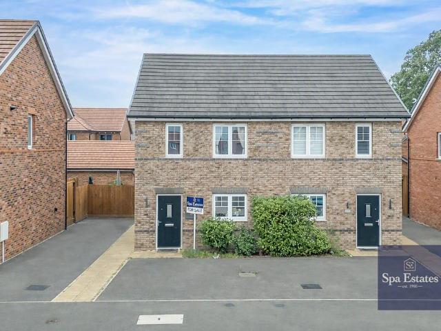 House for sale in Myton Park, Warwick