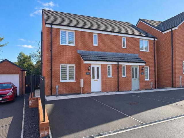 House for sale in Llanharan, Brynna