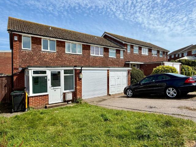 House for sale in Pebsham, Heathlands