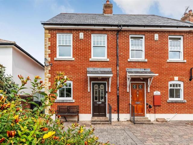 House for sale in Pachesham Park, Surrey