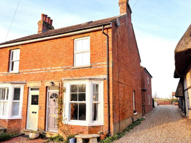 House for sale in Tebworth, Bedfordshire