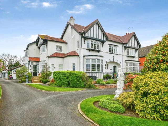 House for sale in Southport, Sefton