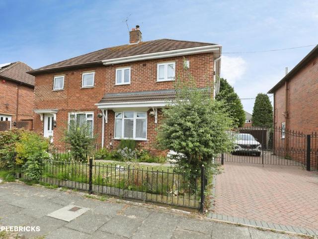House for sale in Newstead, Longton