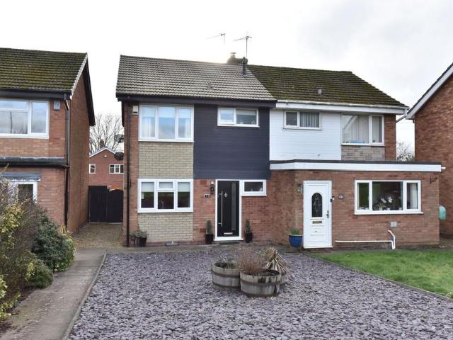 House for sale in Kingswinford, West Midlands