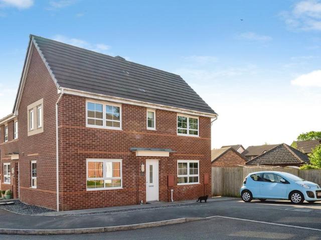 House for sale in Gorseinon, Wales