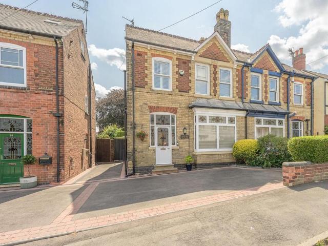 House for sale in Coseley, West Midlands