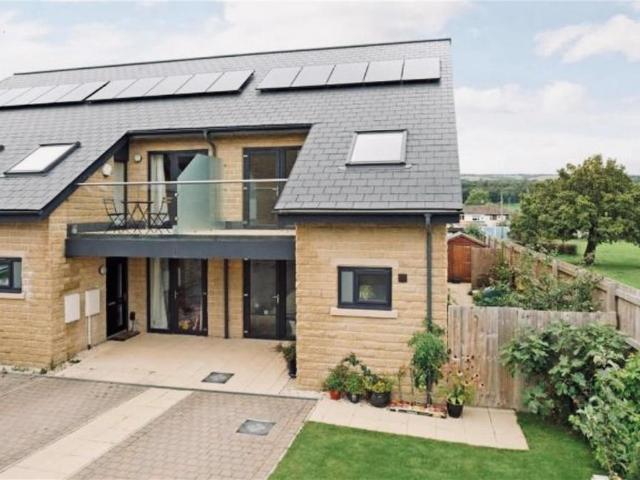 House for sale in Ben Rhydding, Ilkley